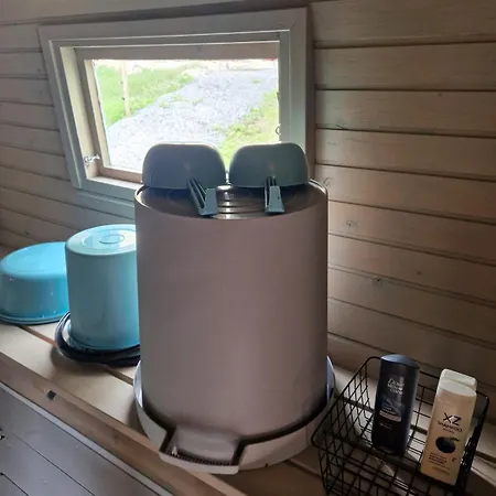 Torppa Jaervenrannalla *