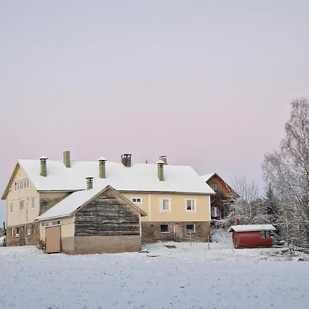 Torppa Jaervenrannalla