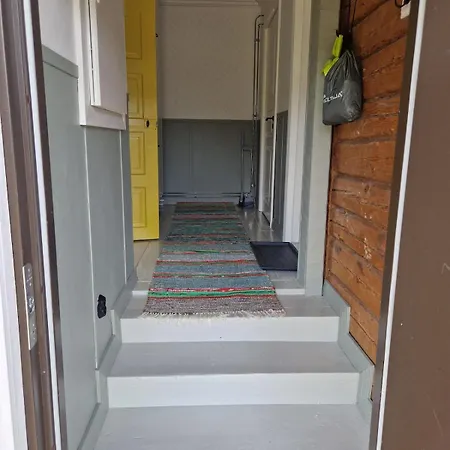 Torppa Jaervenrannalla Feriehus *