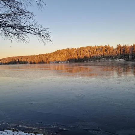 Torppa Jaervenrannalla Feriehus