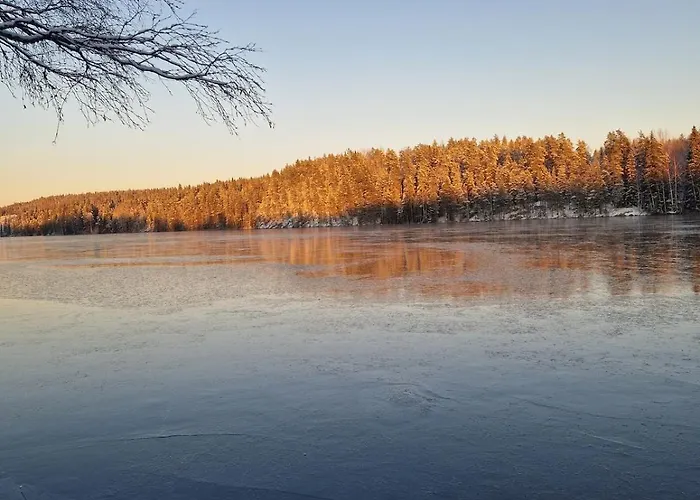 Torppa Jaervenrannalla Semesterbostad